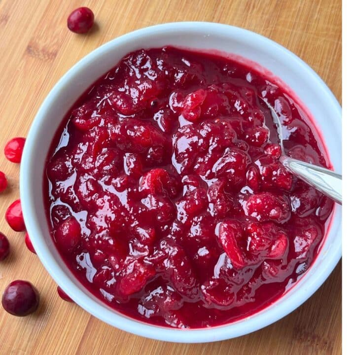 How To Make Homemade Cranberry Sauce - Foody Schmoody Blog