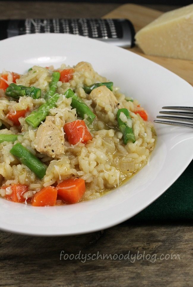 One Pot Chicken and Rice {with vegetables}