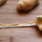garlicky cheese stuffed crescent rolls