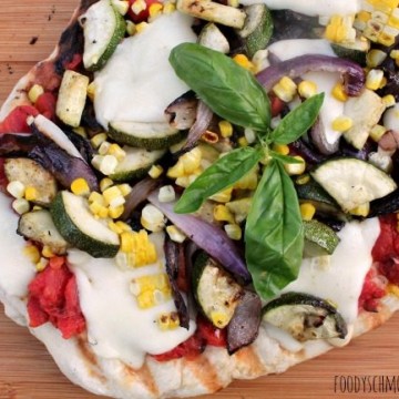 garden vegetable grilled pizza