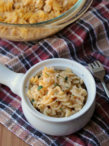 spicy gluten free mac and cheese