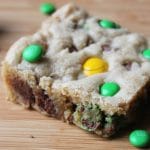 close up cookie bar