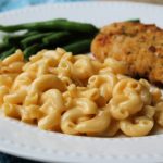 velveeta mac & cheese on plate with chicken