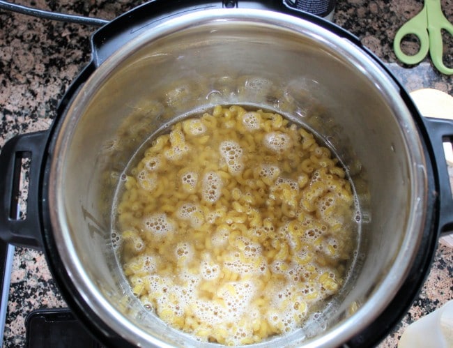 mac & cheese ready to cook in pot
