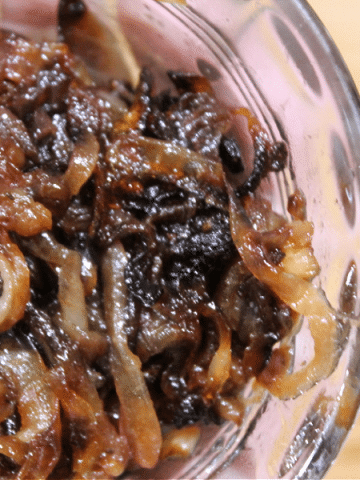 caramelized onions in bowl