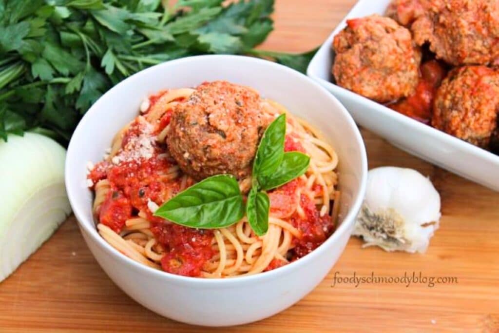 Homemade Italian Style Meatballs - Foody Schmoody Blog